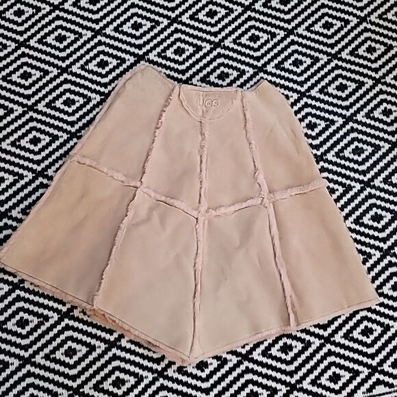UGG Vintage Pink Leather Poncho with pockets! - Picture 5 of 11